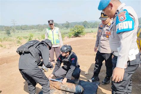 Bom Aktif Sisa Perang Dunia Temuan Warga Di Malang Dimusnahkan Koran