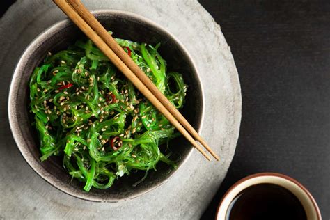 Ensalada Wakame la receta japonesa con algas wakame más saludable