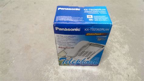 Проводной телефон Panasonic KX-TS2362 RUW — купить в интернет-магазине ...