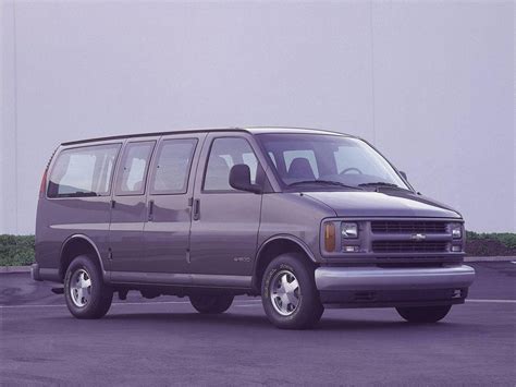 CHEVROLET Express Specs & Photos - 1995, 1996, 1997, 1998, 1999, 2000 ...