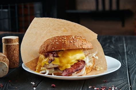 Premium Photo Appetizing And Juicy Burger With With Camembert Cheese