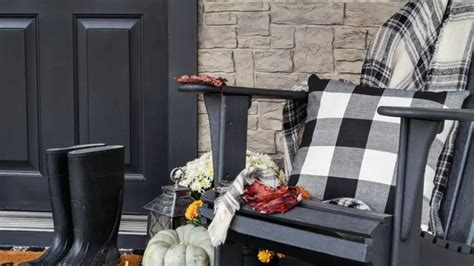 From Drab To Fab 11 Ideas To Revamp Your Porch For Thanksgiving