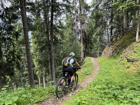 Brenta Dolomiten E MTB 360 Sanfte Trails In Den Dolomiten