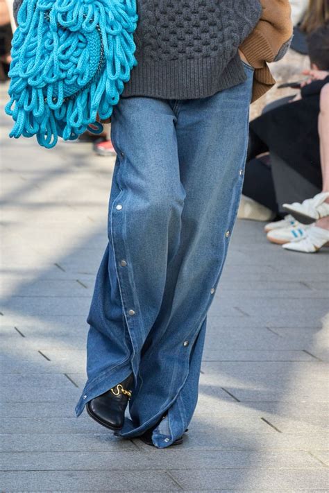 Stella McCartney Fall 2024 Ready-to-Wear https://www.vogue.com/fashion ...