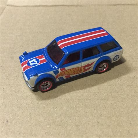 Hot Wheels 70 Datsun 510 Wagon Convention Shopee Malaysia