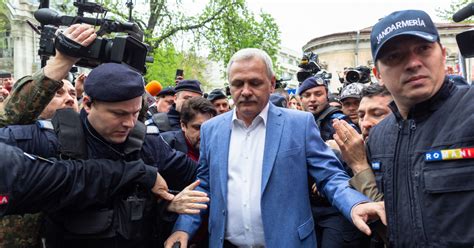 Suspans pentru Liviu Dragnea CCR amână pentru a treia oară decizia pe