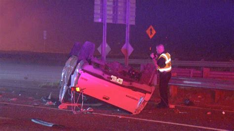 Sapd 2 Women Hospitalized In Rollover Crash On I 35 South