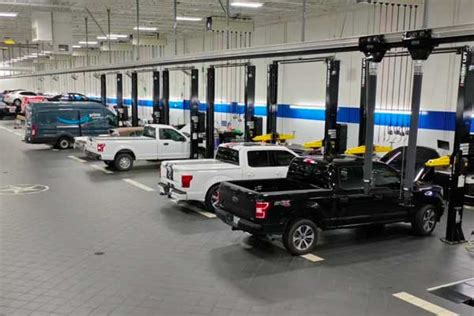 Fleet Vehicle Service Facility | Five Star Ford Dallas TX