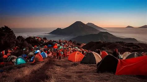 Penting Bagi Pendaki Pemula Ini Tips Dan Gunung Di Indonesia Yang