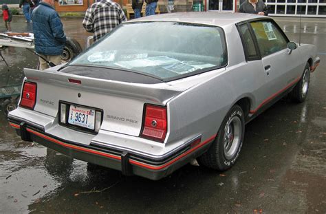 File:1986 Pontiac Grand Prix 2+2.jpg - Wikipedia