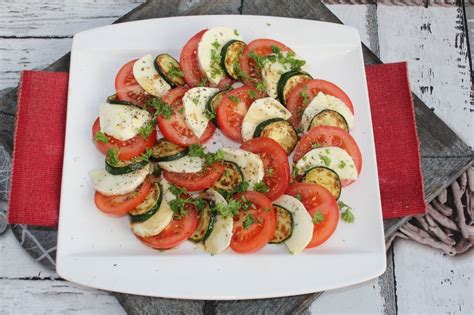 Zucchini Tomaten Mozzarella Platte von küchenkay Chefkoch