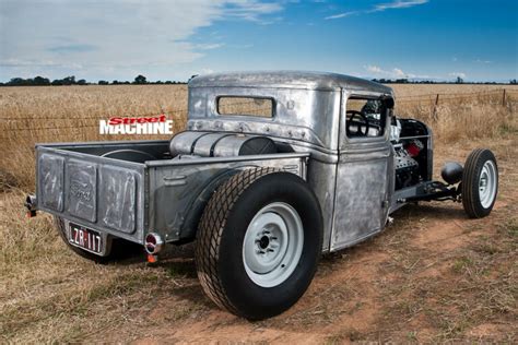 BLOWN CLOSED CAB PICKUP HOT ROD