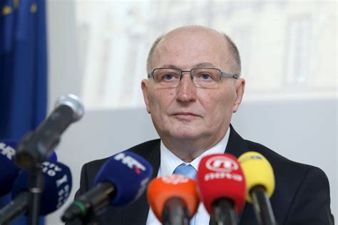 Novi Hr Zakon Gay Osobe Imaju Pravo Na Djecu Imperij