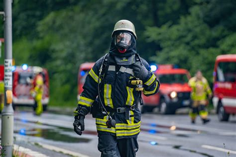 Brand In Viersen D Lken Mann Stirbt Bei Feuer