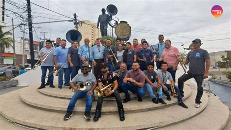 Al son de la banda conmemoran a don Cruz Lizárraga fundador de la