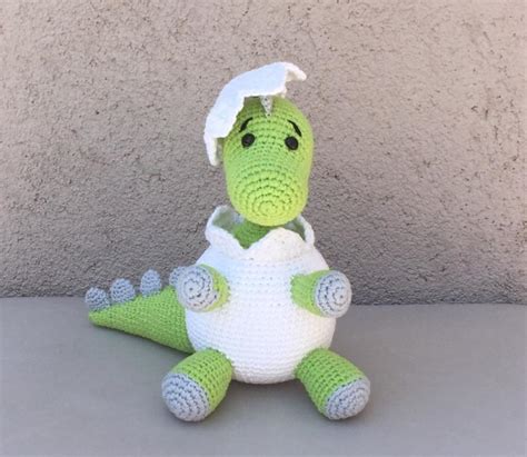 Patr N Amigurumi Beb Dinosaurio En Huevo