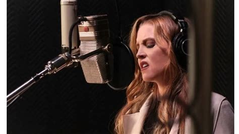 Lisa Marie Presley Filha De Elvis Morre Aos 54 Anos