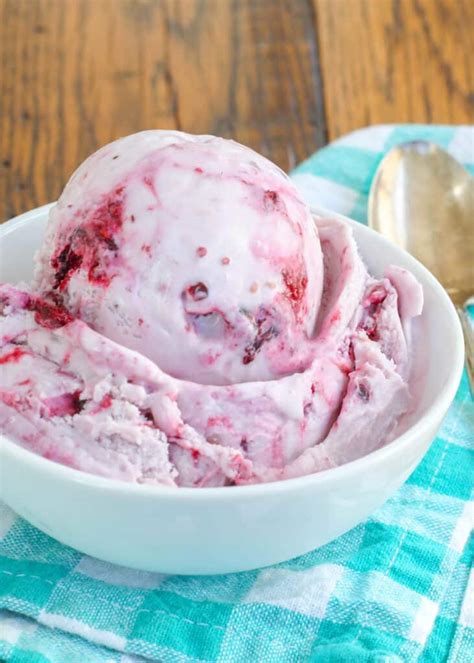 Mixed Berry Ice Cream With Easy Berry Sauce Barefeet In The Kitchen