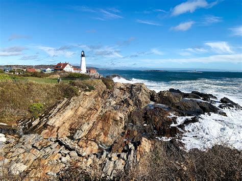 How to Visit the Cape Elizabeth Lighthouse - Atlas Obsession