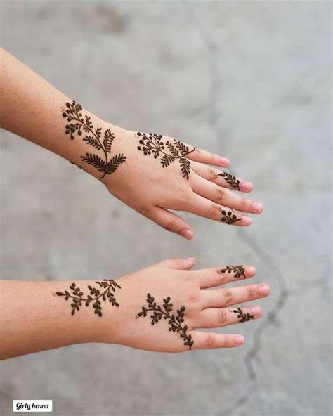 Stunning Mehendi Designs For The Sister Of The Bride And Bridesmaids