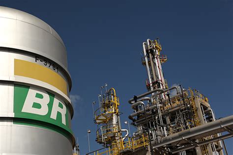 Petrobras Divulga Investimento De Us Bilh Es At O Ano De