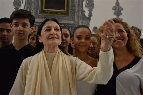 Carla Fracci Presenta Al Suor Orsola Il Suo Libro Passo Dopo Passo