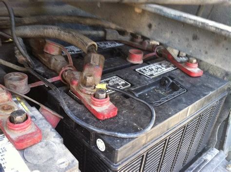 Semi Truck Battery Voltage