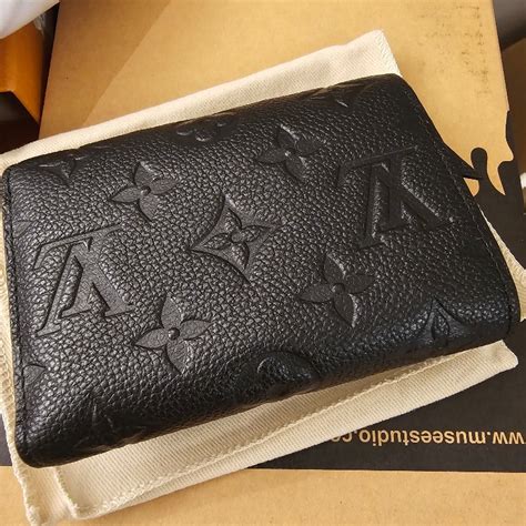 Louis Vuitton 路易威登 M64060經典victorine系列monogram Empreinte皮革壓花三折暗釦短夾黑w