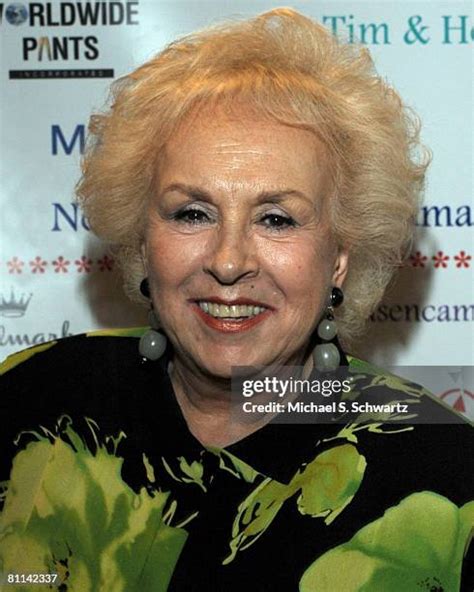 Doris Roberts Young Photos and Premium High Res Pictures - Getty Images