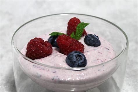 Mousse De Fruits Rouges Au Mascarpone Par Alain Ducasse Recette