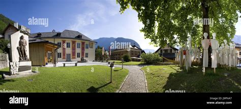 Austriasalt Chamber Propertyhallstattmuseumartoutside Stock Photo