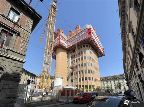 Milano Brera Cantiere Demolizione Torre Di Largo Treves Aprile