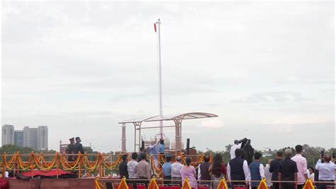 Pm Modi Inspects Guard Of Honour Hoists National Flag At Red Fort