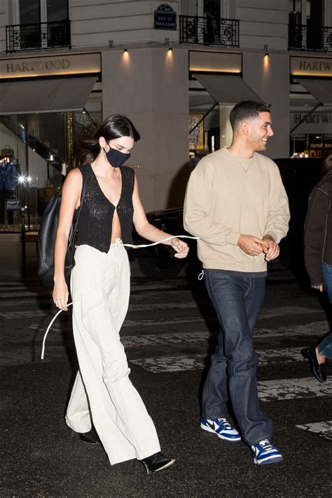 Kendall Jenner Braless Hot Celebs Home