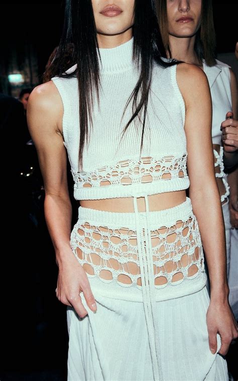 Crocheted Detail Cropped Knitted Top By Christopher Esber Moda