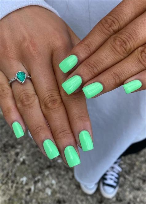 Green Nails Design Can Refresh Any Look But You Should Know How To