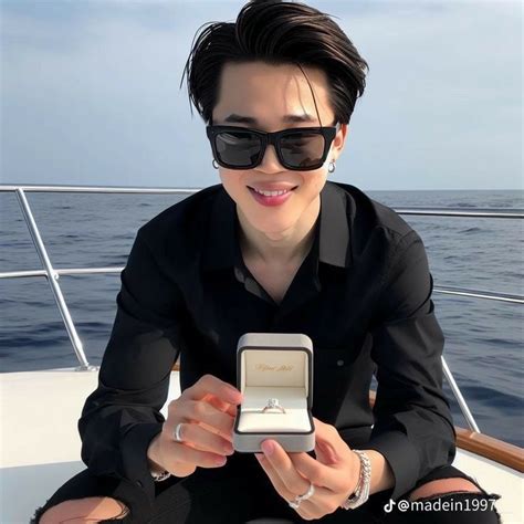 Pin By Merryka Sandra On Bts Jimin Jimin Hot Park Jimin Bts