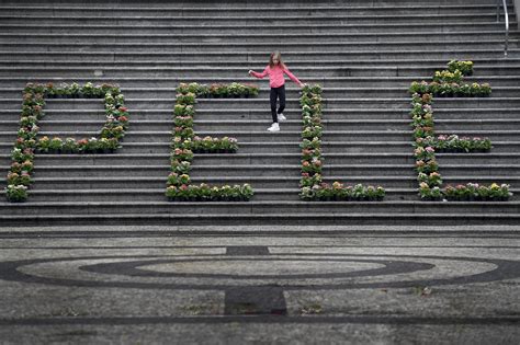 Brazilians remember Pelé for the 'sense of identity' he gave them : NPR