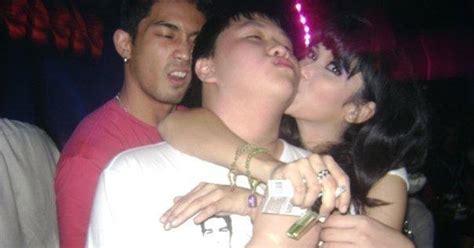 Hot Sexy Dinda Kanyadewi Bikini Pics