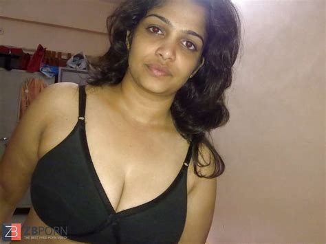 Warm Indian MUMMY ZB Porn