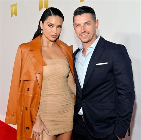 Adriana Lima Welcomes First Baby with Boyfriend Andre Lemmers in 2022 ...