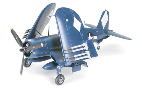 Vought F U D Corsair W Moto Tug Tamiya Kingshobby