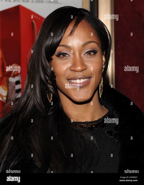 Singer Shontelle Attends The World Premiere Of Confessions Of A