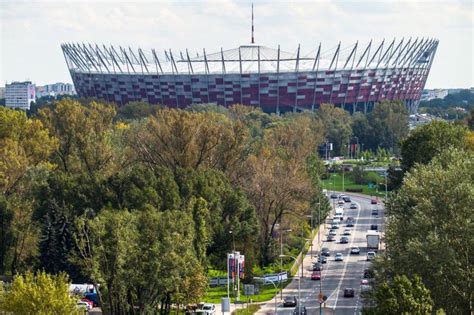 Mecz o piłkarski Superpuchar Europy odbędzie się w Warszawie