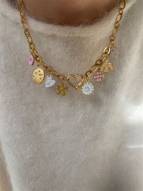 Mia necklace – JewelsbyFred