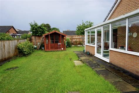 3 Bedroom Detached Bungalow For Sale In Heather Close Woodhall Spa Ln10