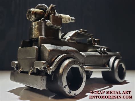 ARMORED PICKUP TRUCK SCRAP METAL ART