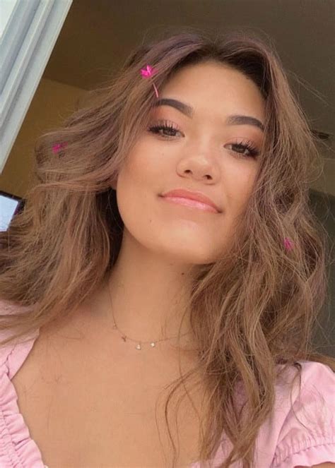 Hot Sexy Devyn Kohl Bikini Pics