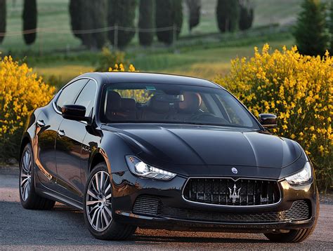 Maserati Ghibli Photos and Specs. Photo: Maserati Ghibli review and 25 ...