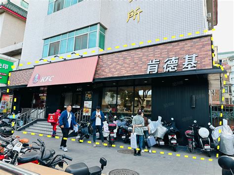 【9图】朝阳酒仙桥丨临主街大把角丨kfc稳定租户丨面宽20米丨带车位北京朝阳酒仙桥新华联丽港酒仙桥中路商铺商铺租售生意转让出售 北京58同城